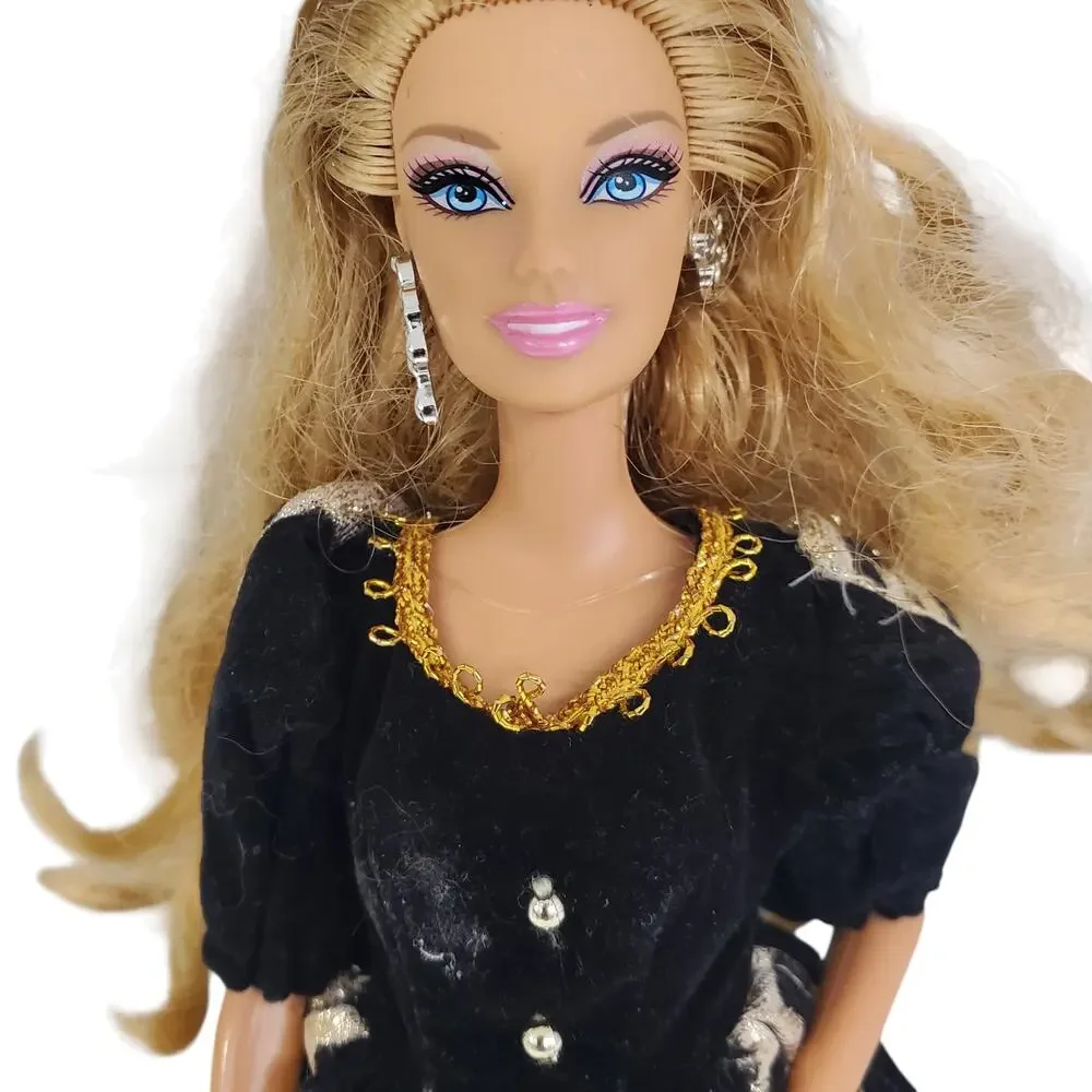 Barbie Queen Blonde Hair Blue Eyes Black and Gold Dress